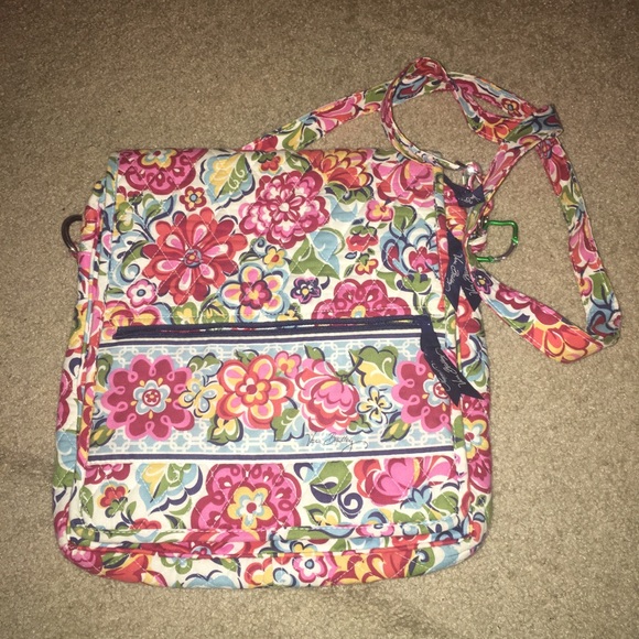 Vera Bradley Handbags - Vera Bradley laptop bag
